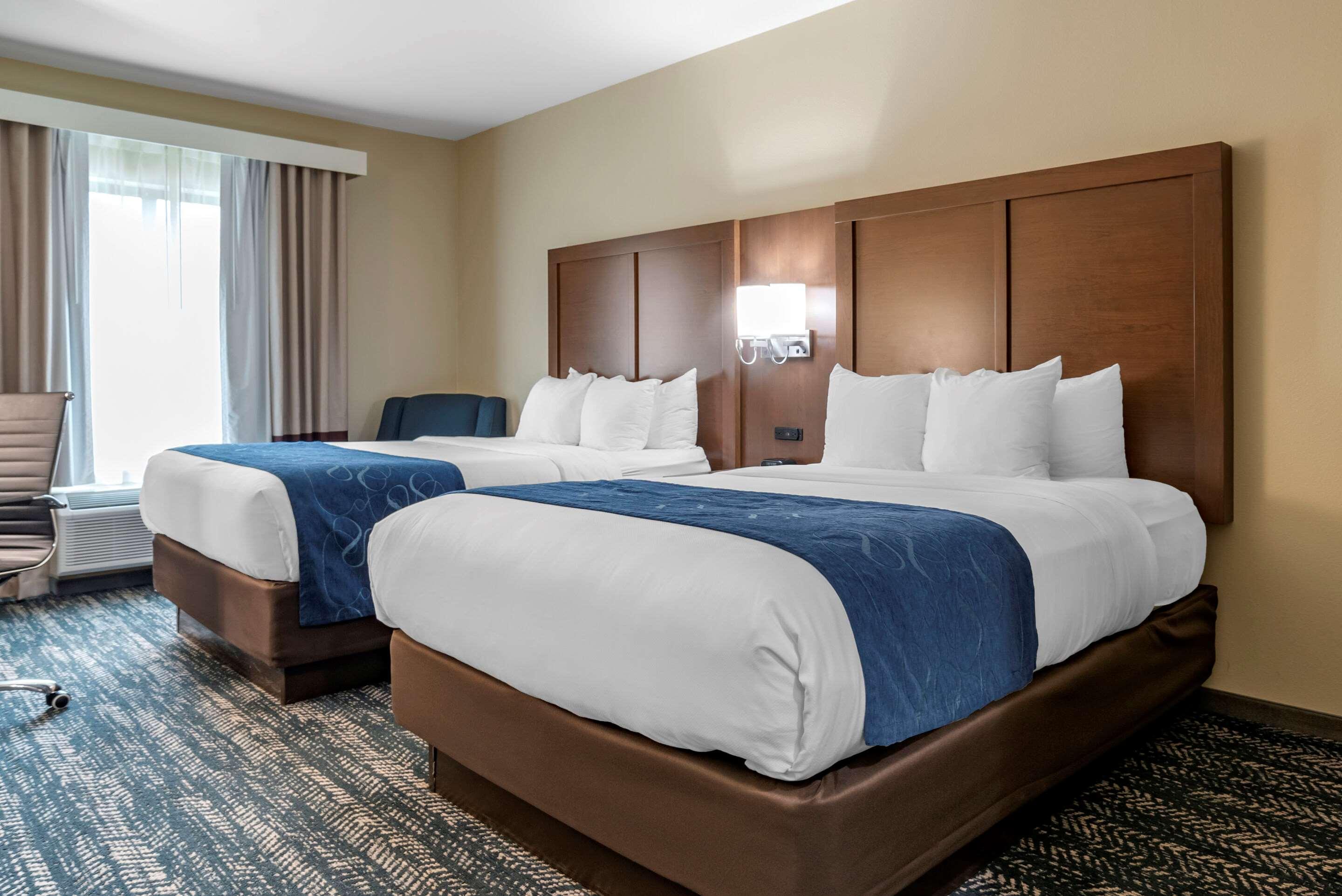 טסקלוסה Comfort Inn & Suites Downtown Near University מראה חיצוני תמונה