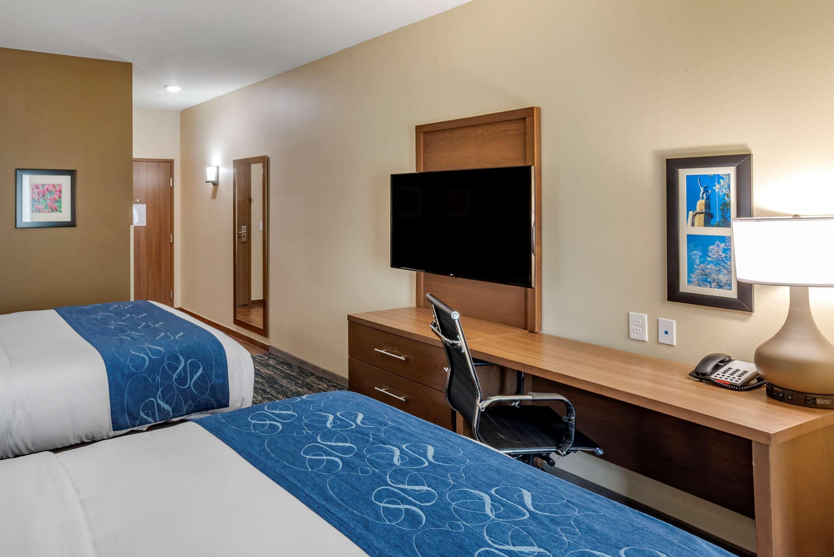 טסקלוסה Comfort Inn & Suites Downtown Near University מראה חיצוני תמונה