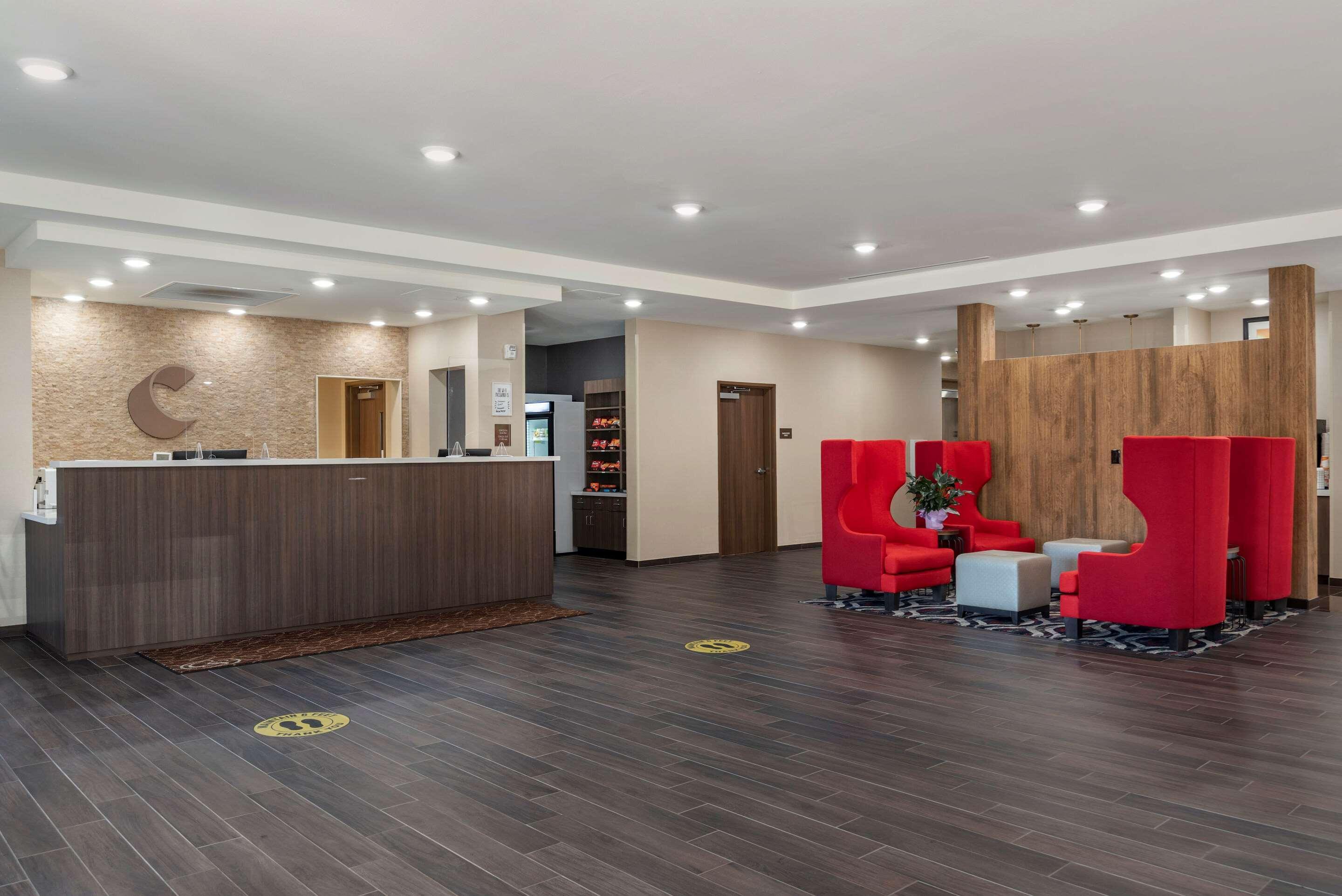 טסקלוסה Comfort Inn & Suites Downtown Near University מראה חיצוני תמונה