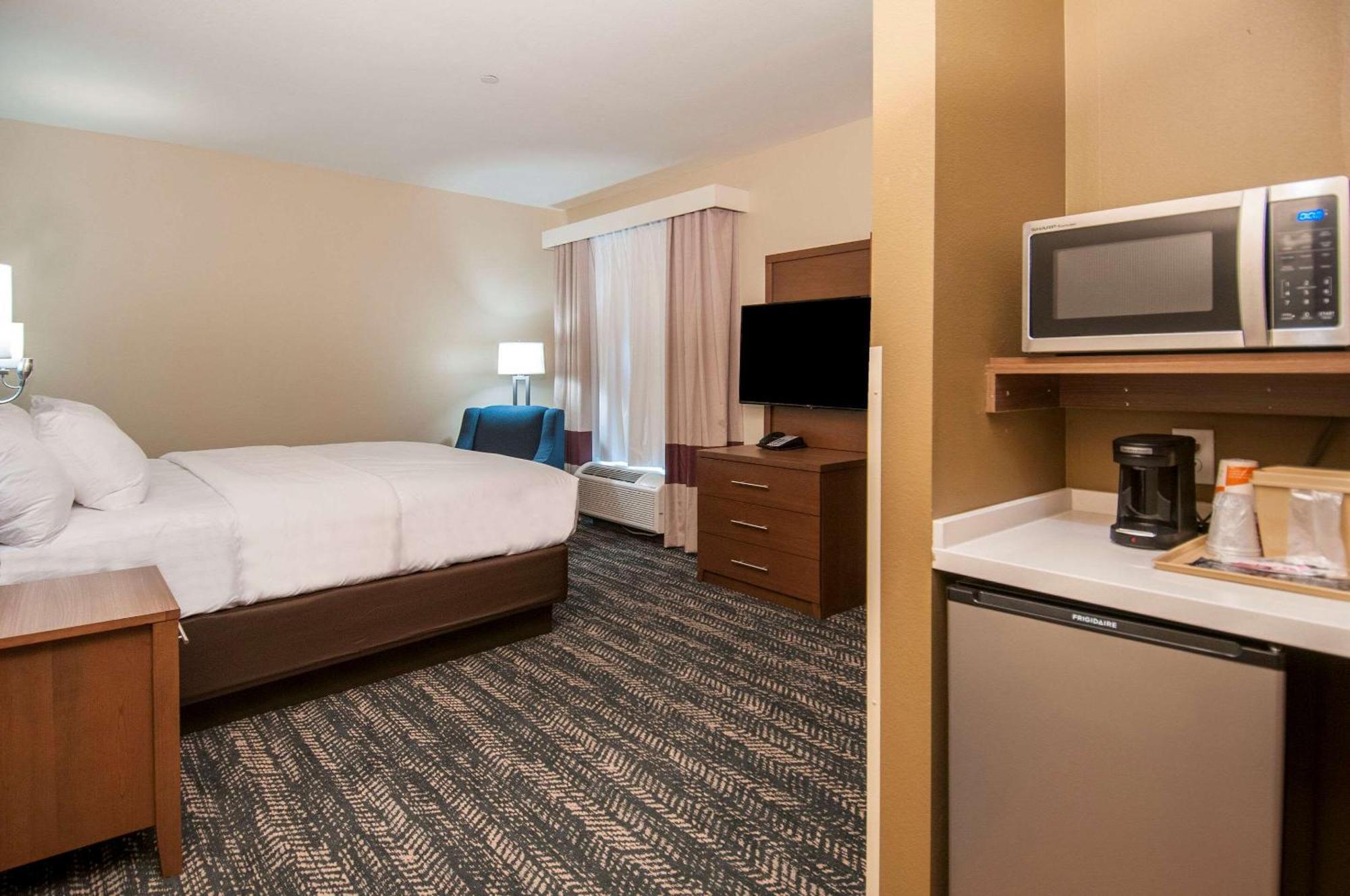 טסקלוסה Comfort Inn & Suites Downtown Near University מראה חיצוני תמונה