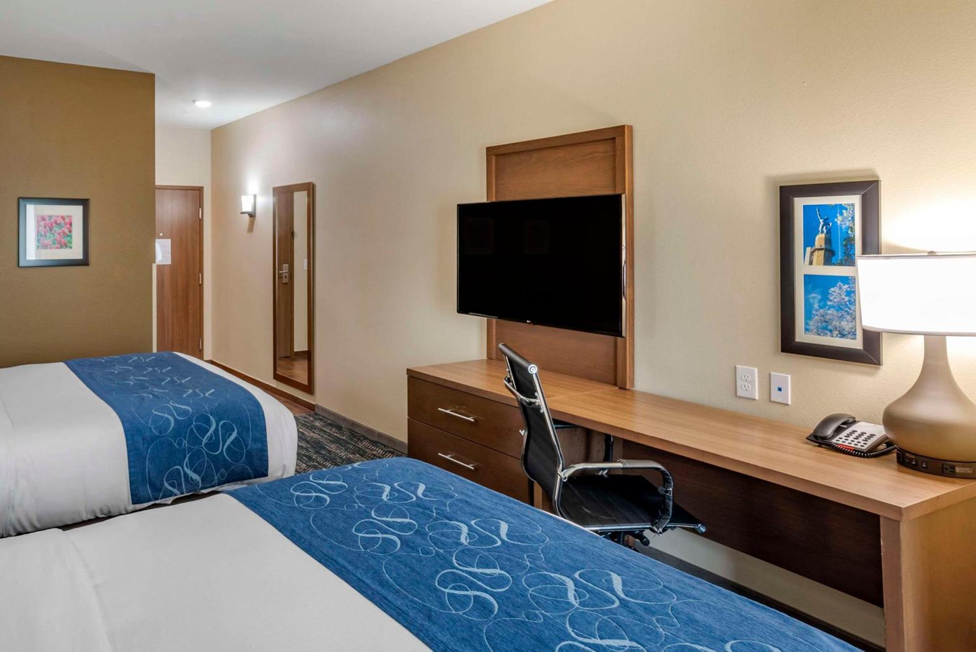 טסקלוסה Comfort Inn & Suites Downtown Near University מראה חיצוני תמונה